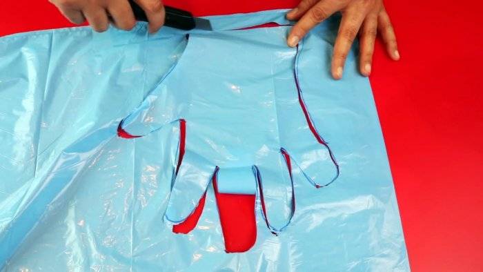 Простой способ изготовления одноразовых полиэтиленовых перчаток в домашних условиях