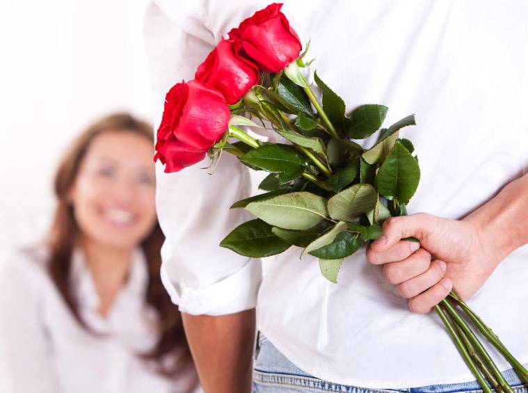 Почему женщинам нравятся цветы?